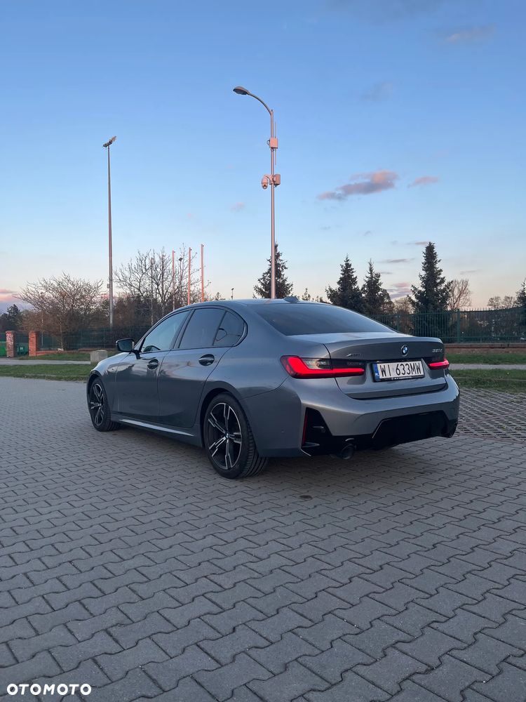 BMW Seria 3 320d M Sport - 8