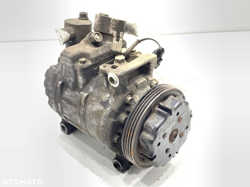 SPRĘŻARKA KLIMATYZACJI  AUDI A6 C5 Avant (4B5) 1997 - 2005 2.5 TDI 132 kW [180 KM] olej napędowy - 1