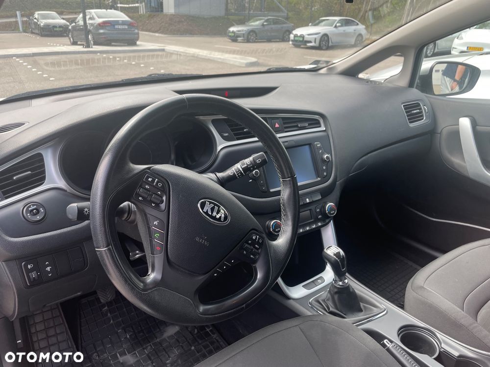 Kia Ceed 1.6 GDI Smart Plus - 13