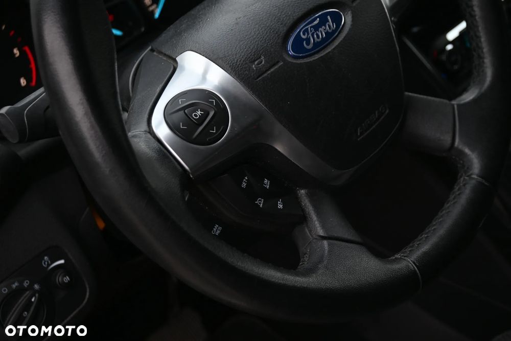 Ford Kuga 2.0 TDCi 4x4 Titanium - 35