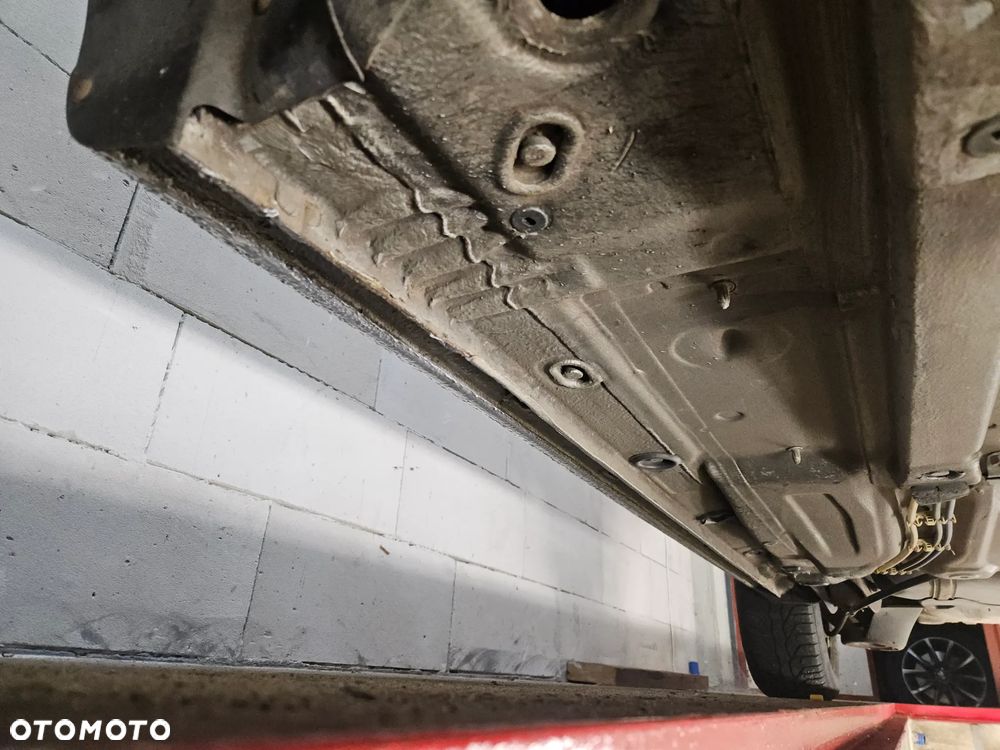 Volkswagen Golf 1.6 Basis - 33