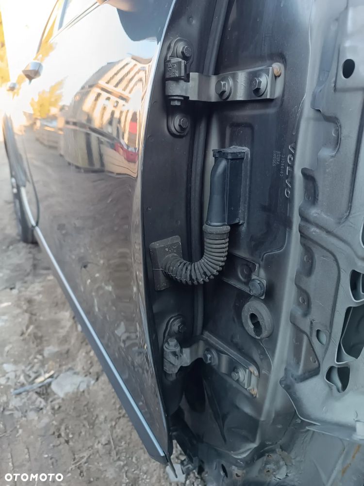 VOLVO V90 CROSS COUNTRY NA CZĘŚCI ĆWIARTKA BŁOTNIK POSZYCIE LAKIER 724 KLAPA ZDERZAK - 19