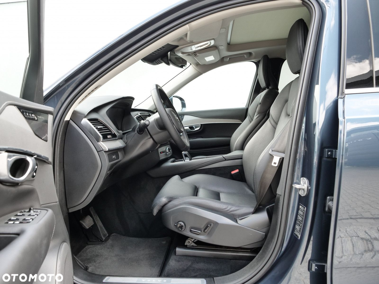 Volvo XC 90 - 13