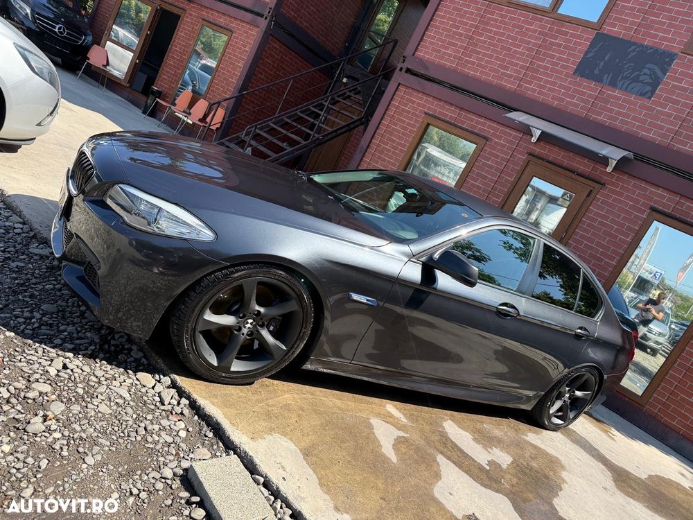 BMW Seria 5 520d - 37