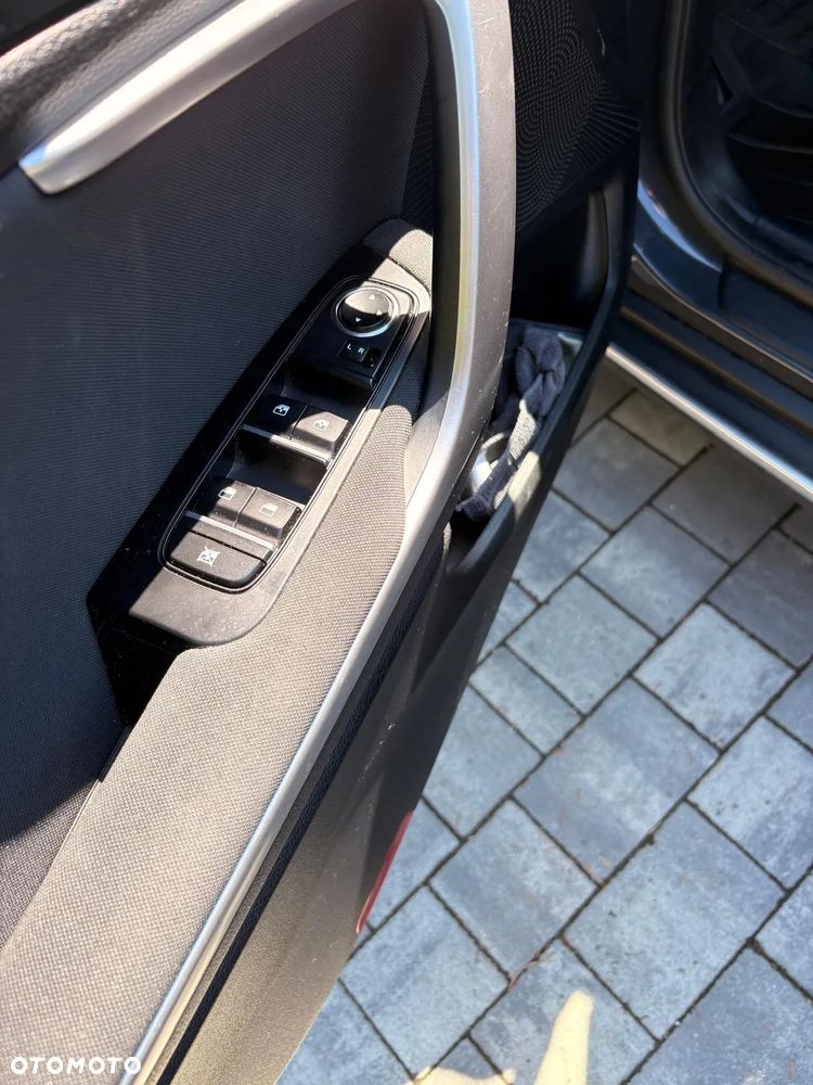 Kia XCeed 1.5 T-GDI M - 8