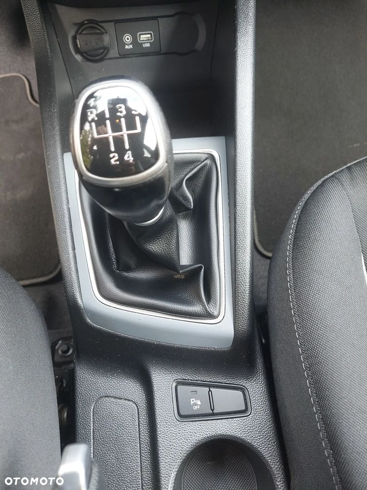 Hyundai i20 - 19