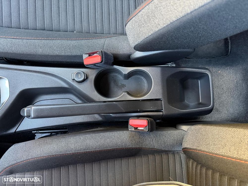 Peugeot 208 1.2 PureTech Active Pack - 32