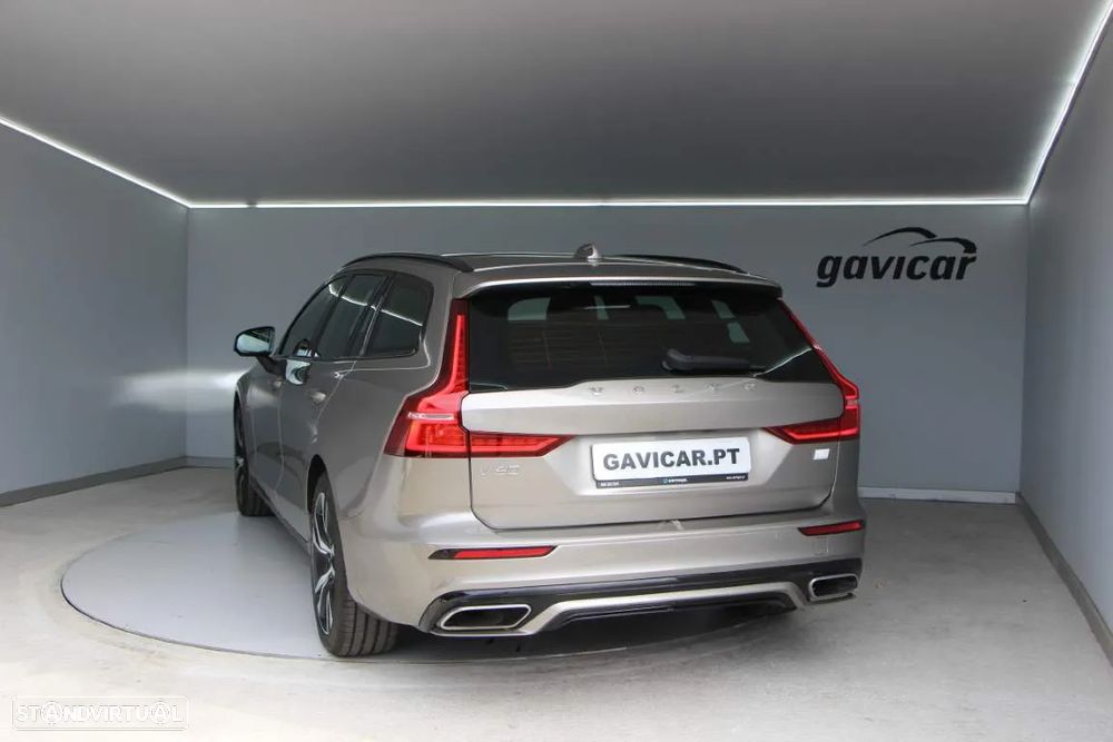 Volvo V60 2.0 T6 AWD TE R-Design - 29
