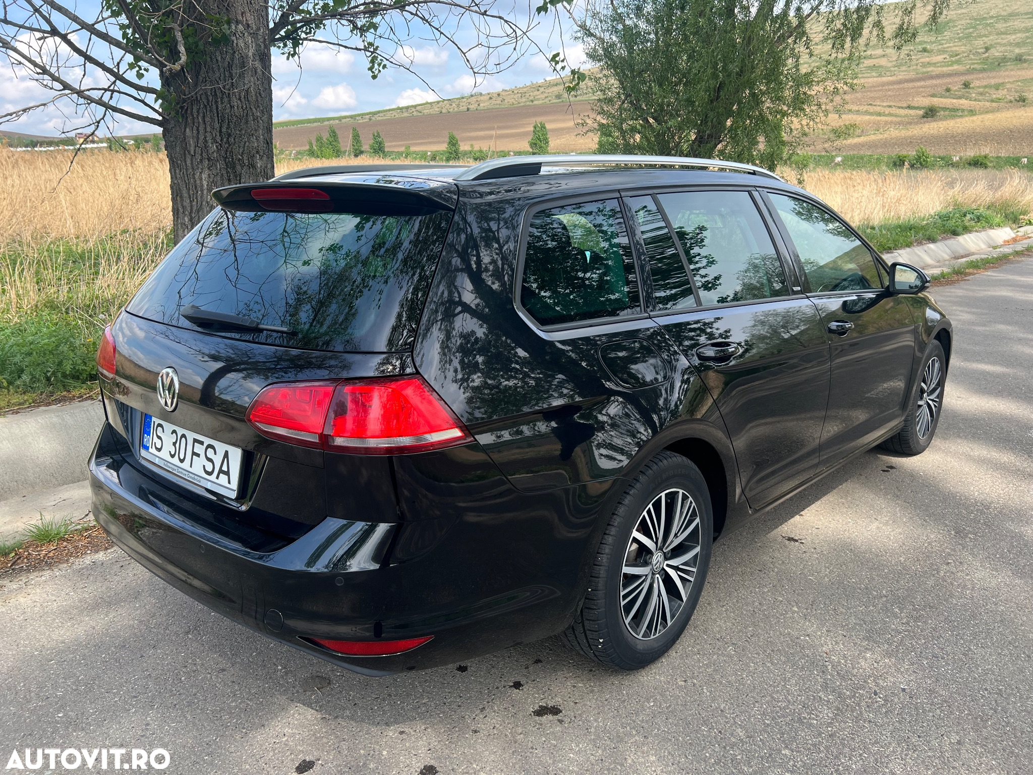 Volkswagen Golf 1.6 TDI BlueMotion Technology Allstar - 4