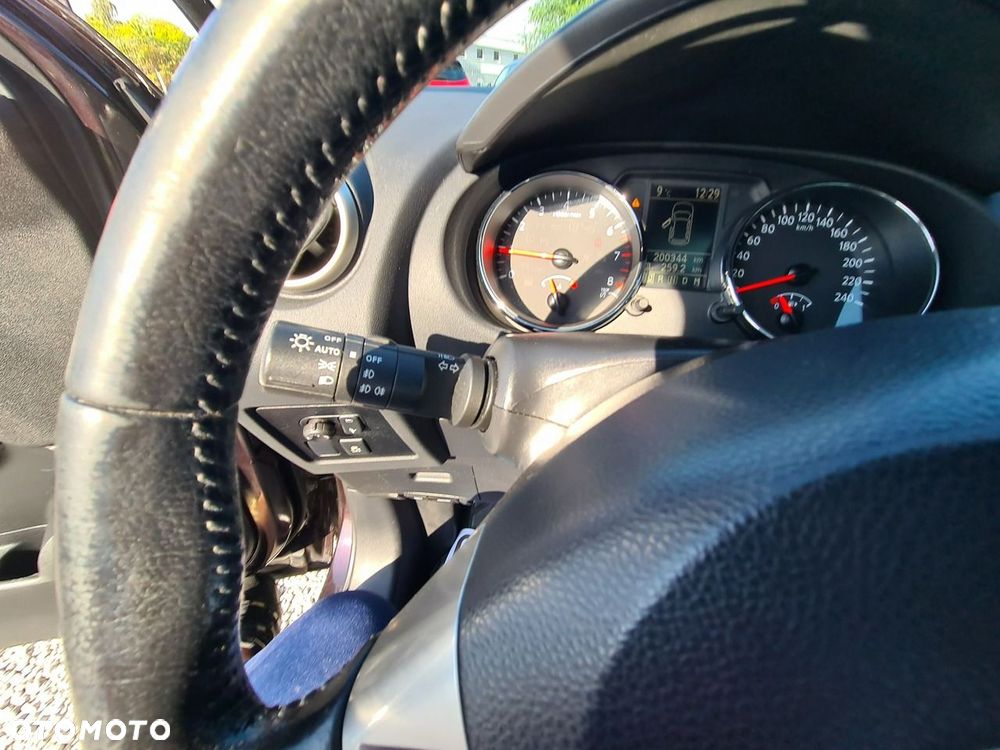 Nissan Qashqai 2.0 4x4 Tekna CVT - 14