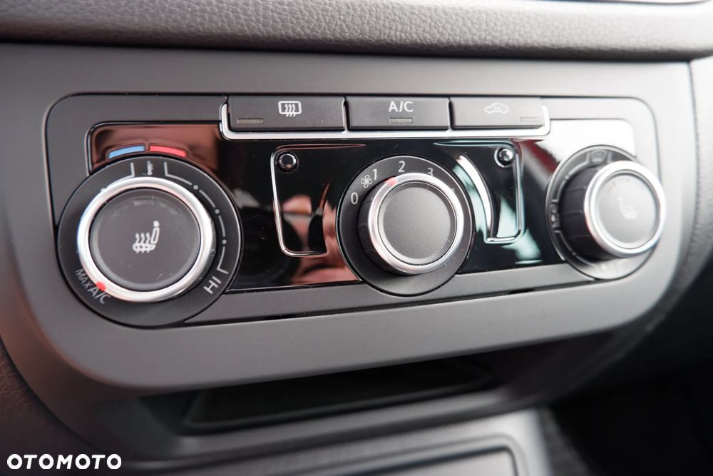 Volkswagen Tiguan - 20