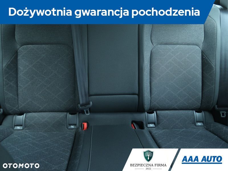 Volkswagen Golf - 11