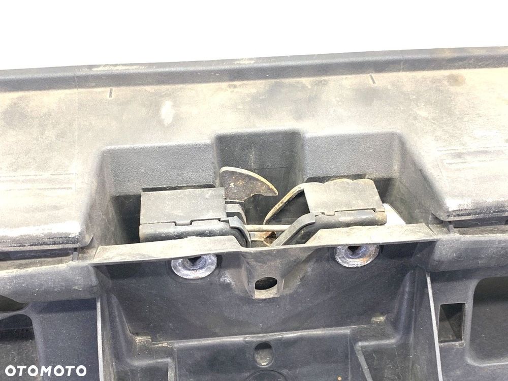 PAS PRZEDNI  VW CADDY III Nadwozie pełne/minivan (2KA, 2KH, 2CA, 2CH) 2004 - 2015 1.6 TDI 75 kW - 4