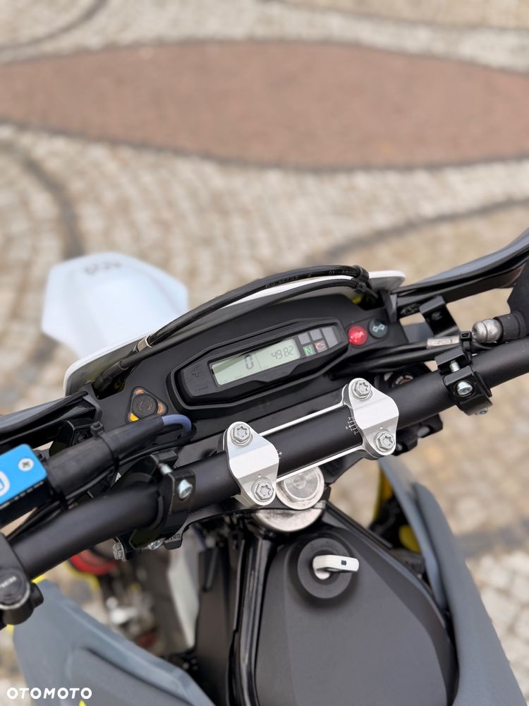 Husqvarna 701 - 16