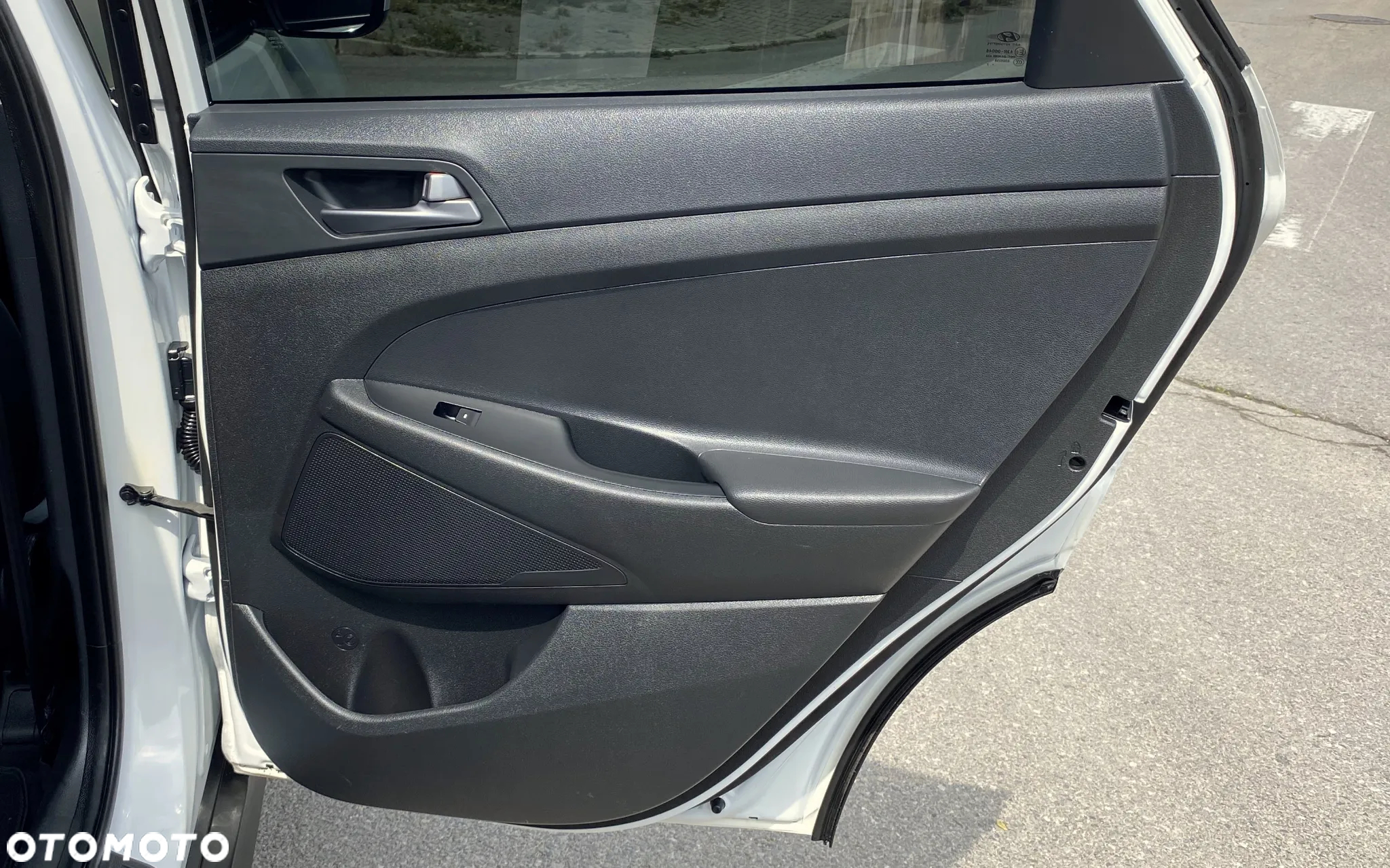 Hyundai Tucson 1.6 GDi 2WD Select - 27