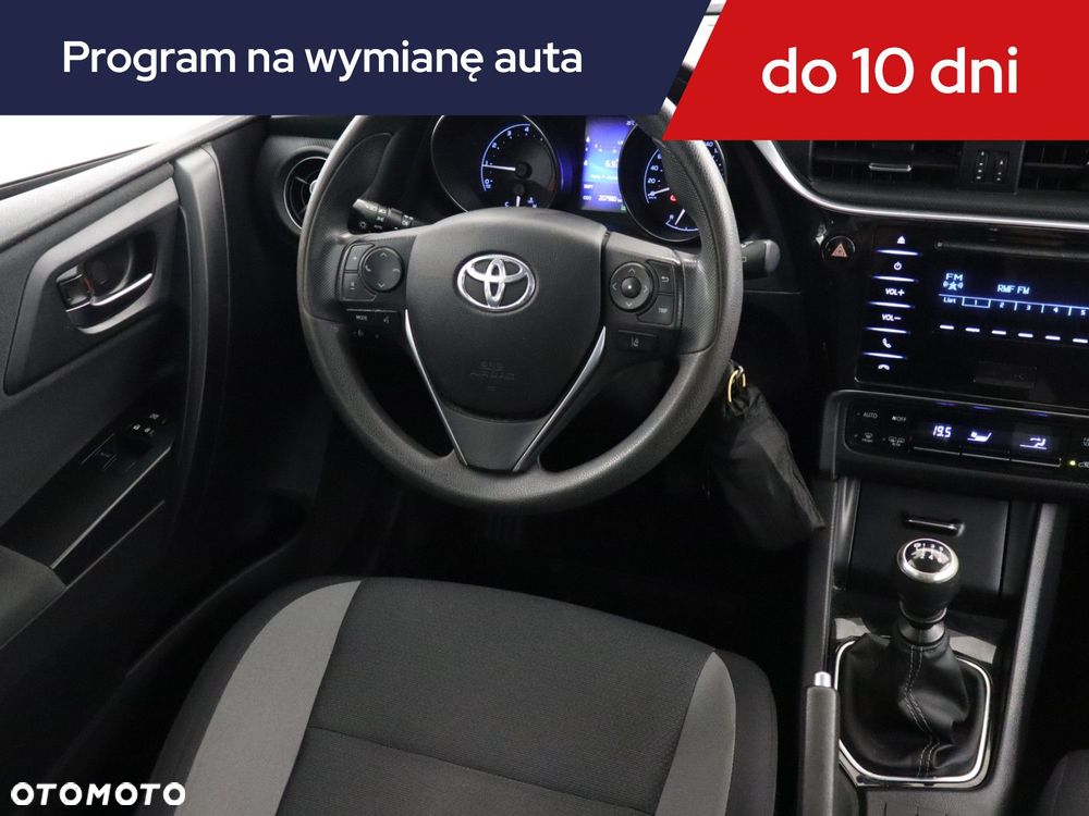 Toyota Auris - 9