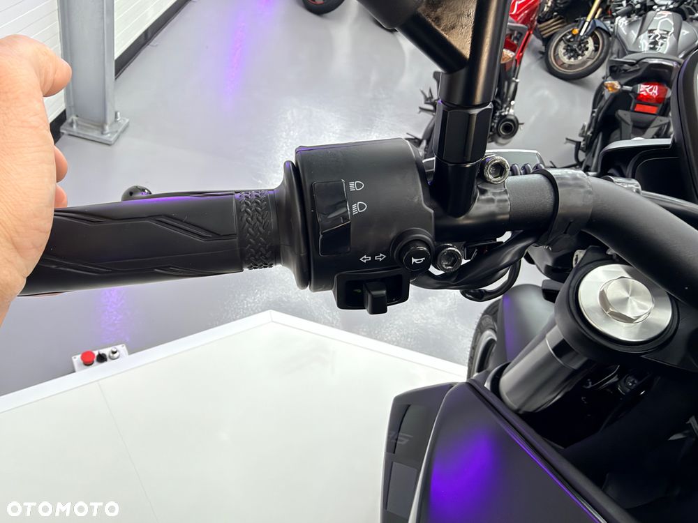 Yamaha MT - 31