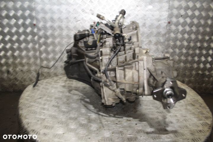 SKRZYNIA BIEGÓW 6 BIEGOWA KOLEOS I 2.0DCI - 4