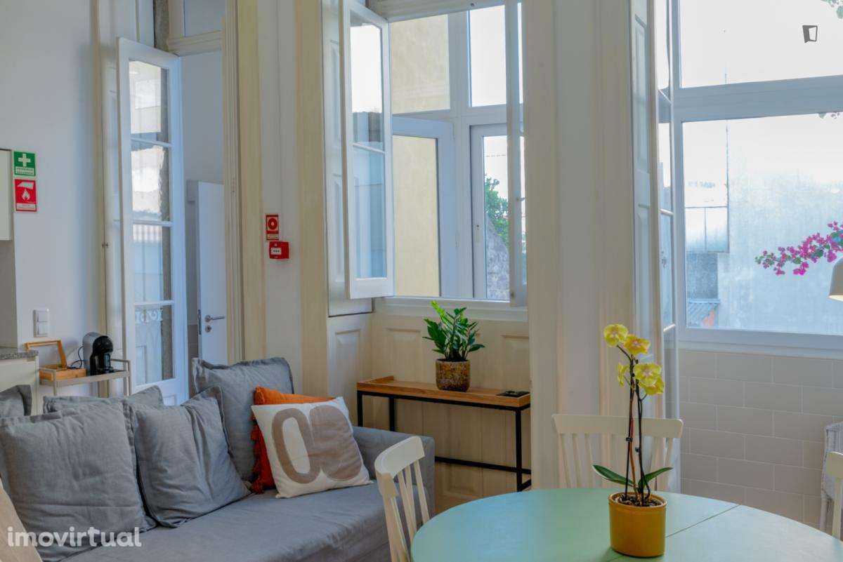 Apartamento com 2 quartos - localizado em Cedofeita Porto - Grande imagem: 3/37