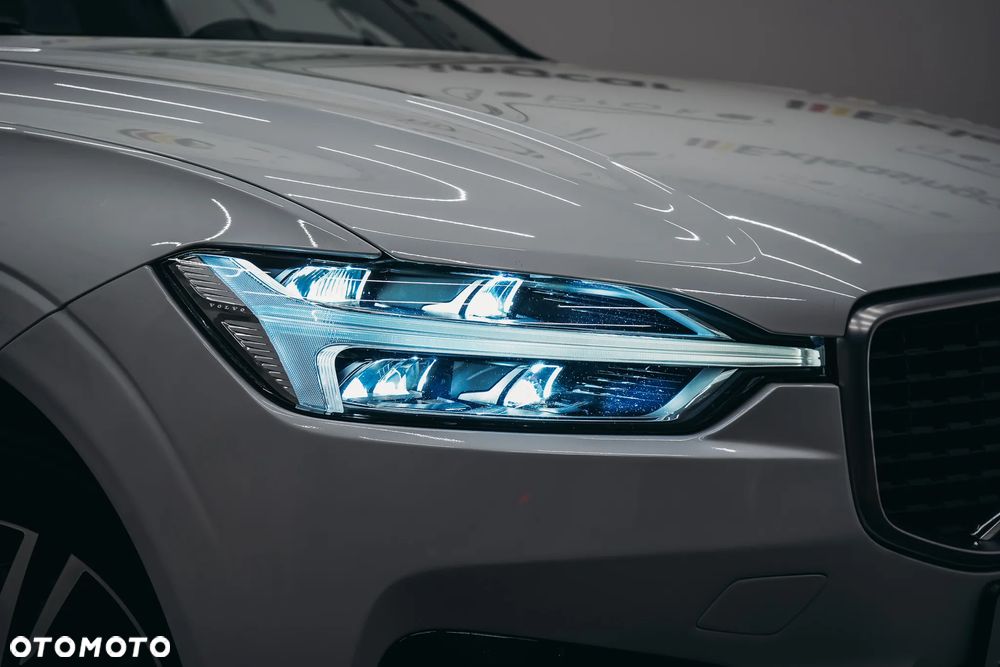 Volvo XC 60 B4 D AWD Geartronic RDesign - 12