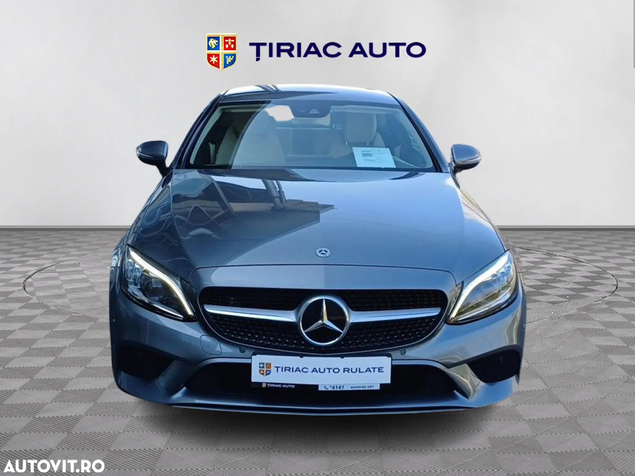 Mercedes-Benz C - 9