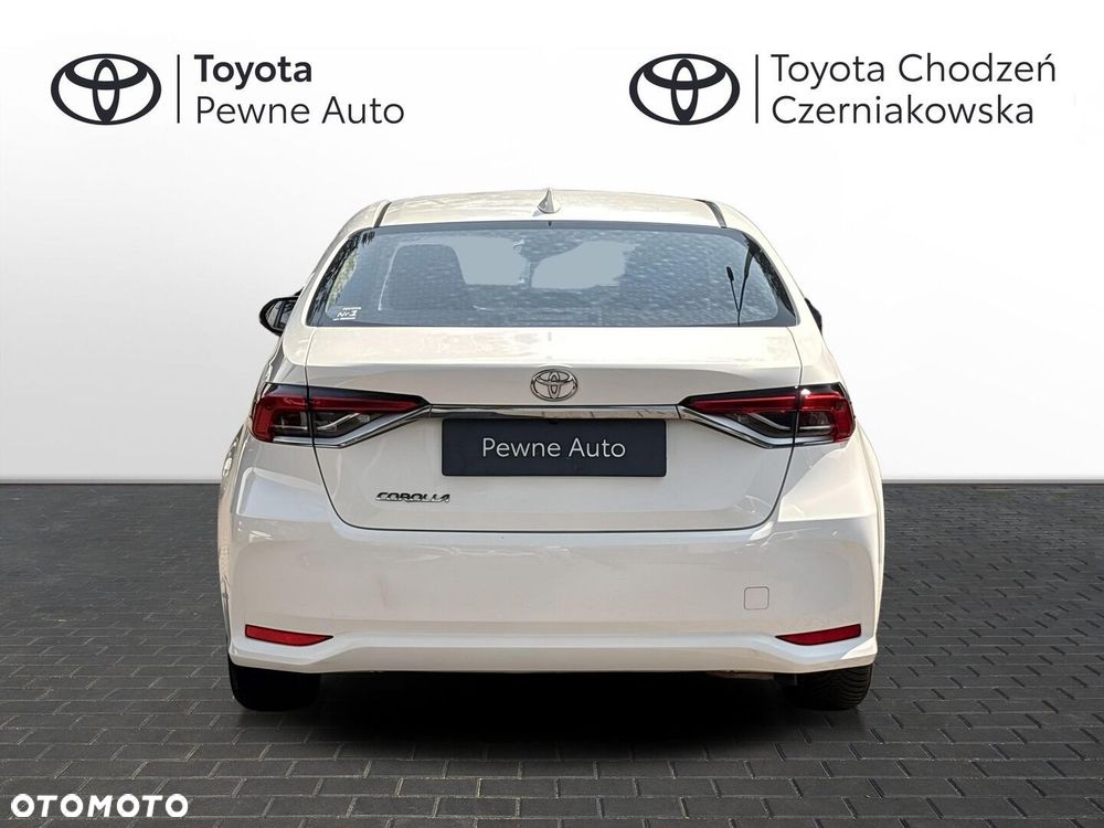 Toyota Corolla - 10