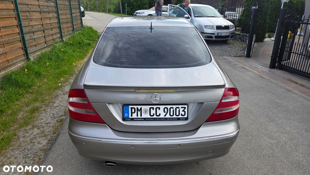 Mercedes-Benz CLK - 26