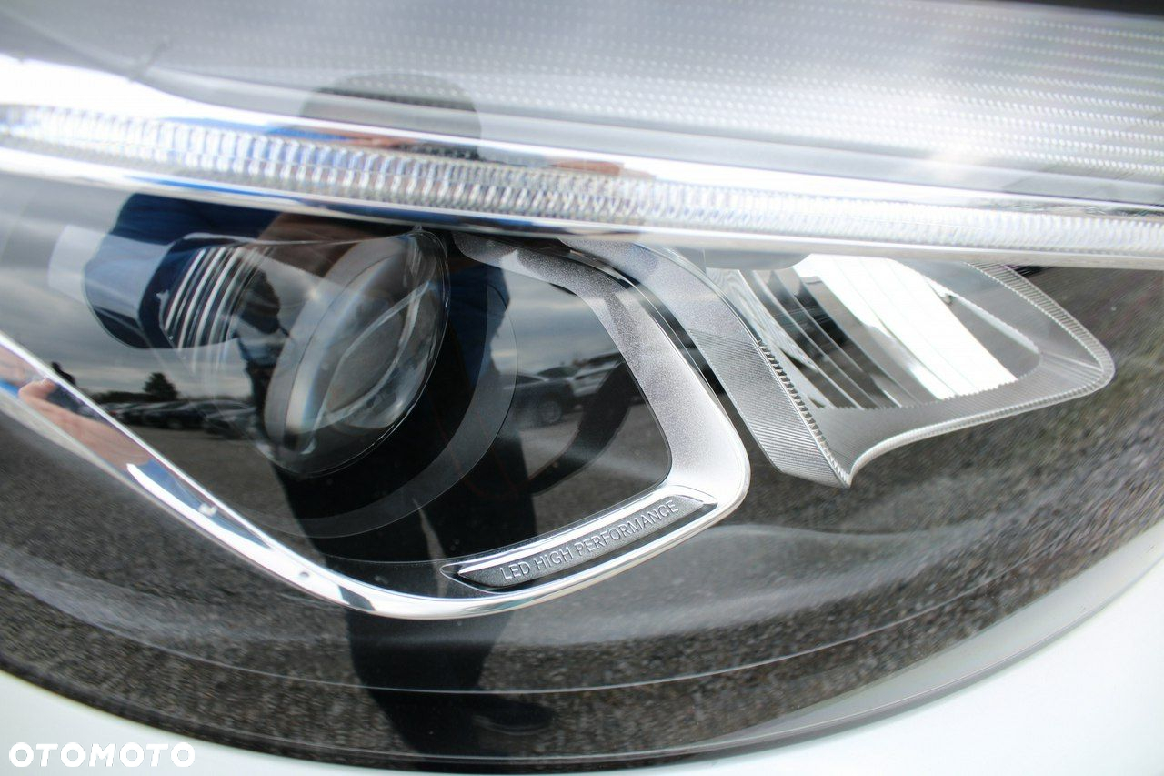 Mercedes-Benz GLC - 21