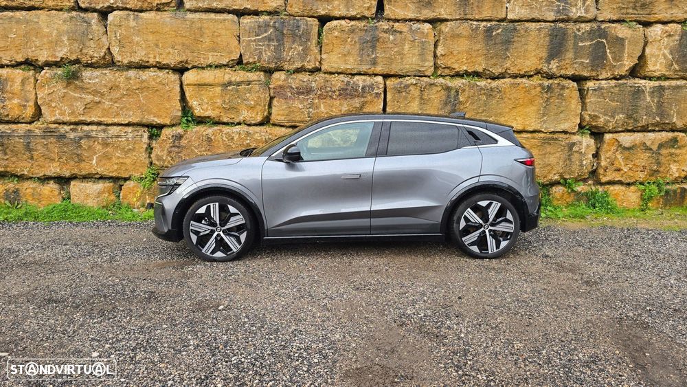 Renault Mégane E-Tech - 3