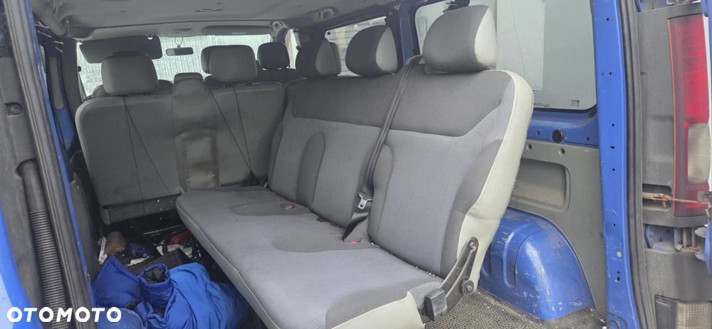 OPEL VIVARO TRAFIC II 23U zderzak tył komplet - 7
