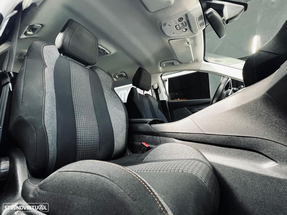 Peugeot 5008 1.5 BlueHDi Allure EAT8 - 35