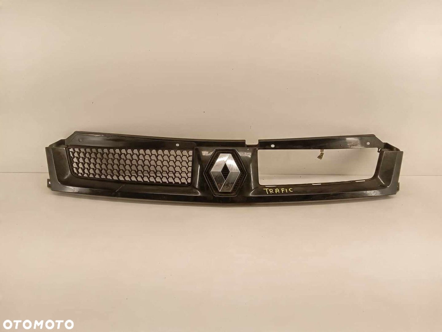 GRILL ATRAPA RENAULT TRAFIC II 02-06 - 1