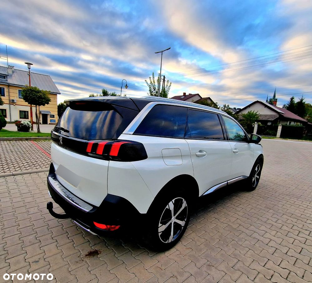 Peugeot 5008 1.6 PureTech Allure S&S EAT8 - 6