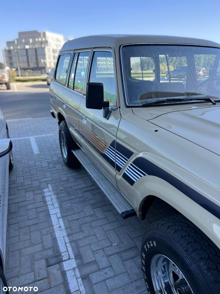 Toyota Land Cruiser RJ70 - 7