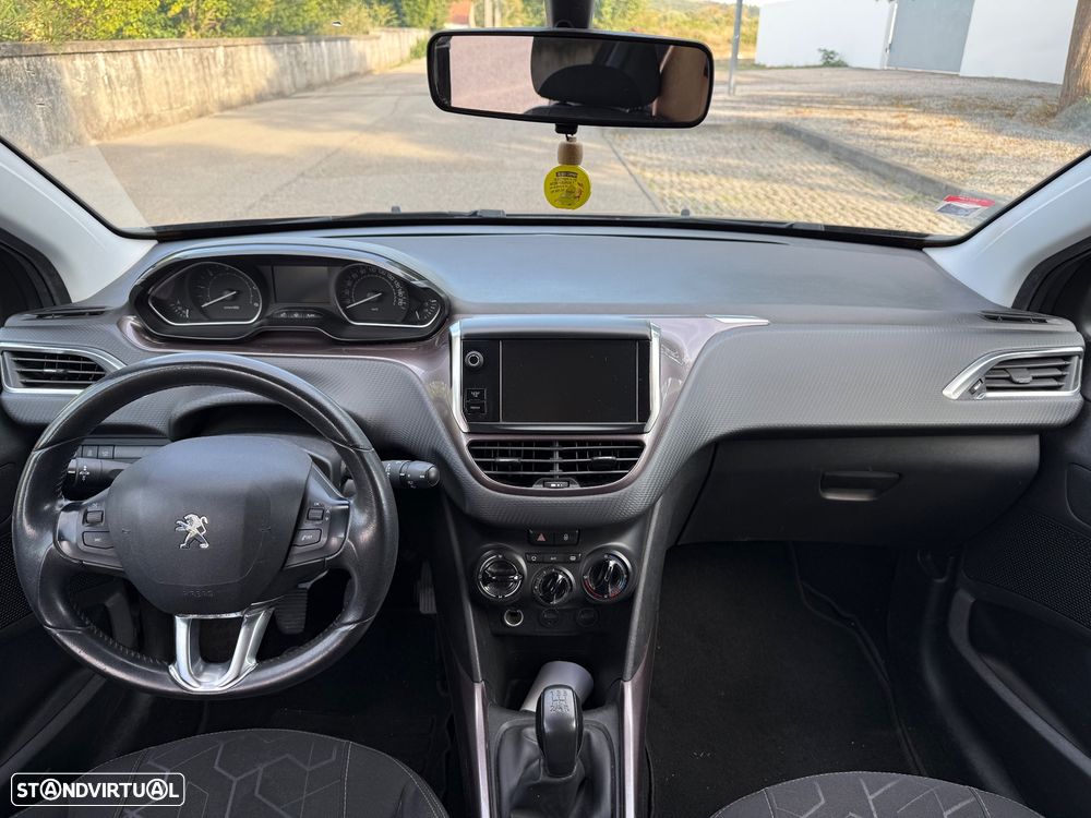 Peugeot 2008 1.6 e-HDi Active - 2