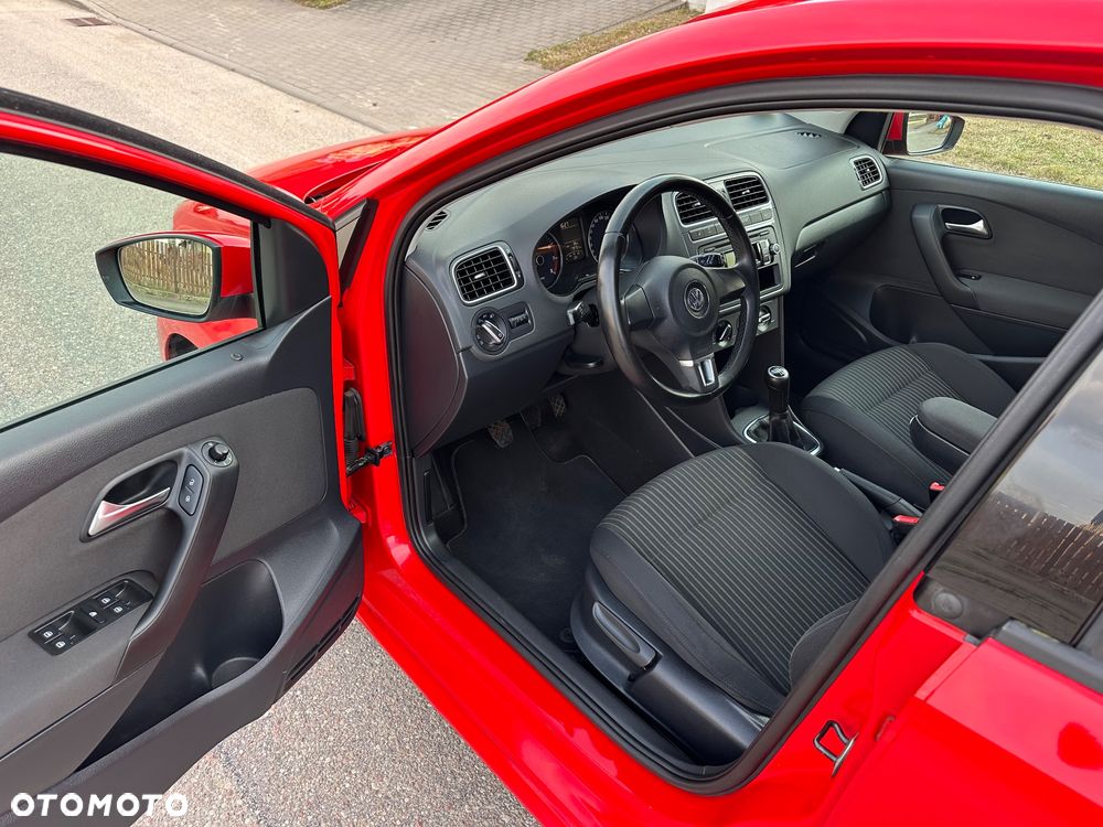 Volkswagen Polo 1.4 16V Comfortline - 17