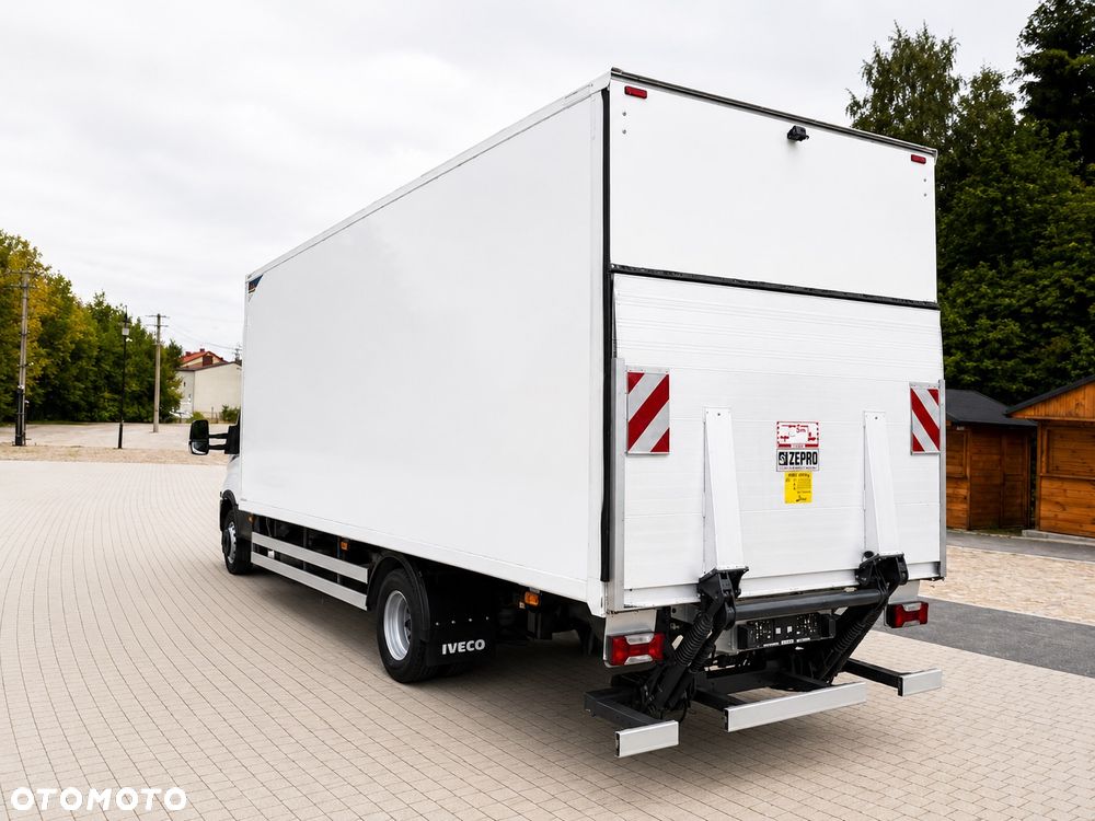 Iveco 2018 DAILY/72C18/ 3.0./ 12-EUROPALET /CHŁODNIA,MROŻIA / THERMO KING V-600 MAX /WINDA/ASO/ BLIŻNIAK/DMC 7200kg/WEBASTO/ - 8
