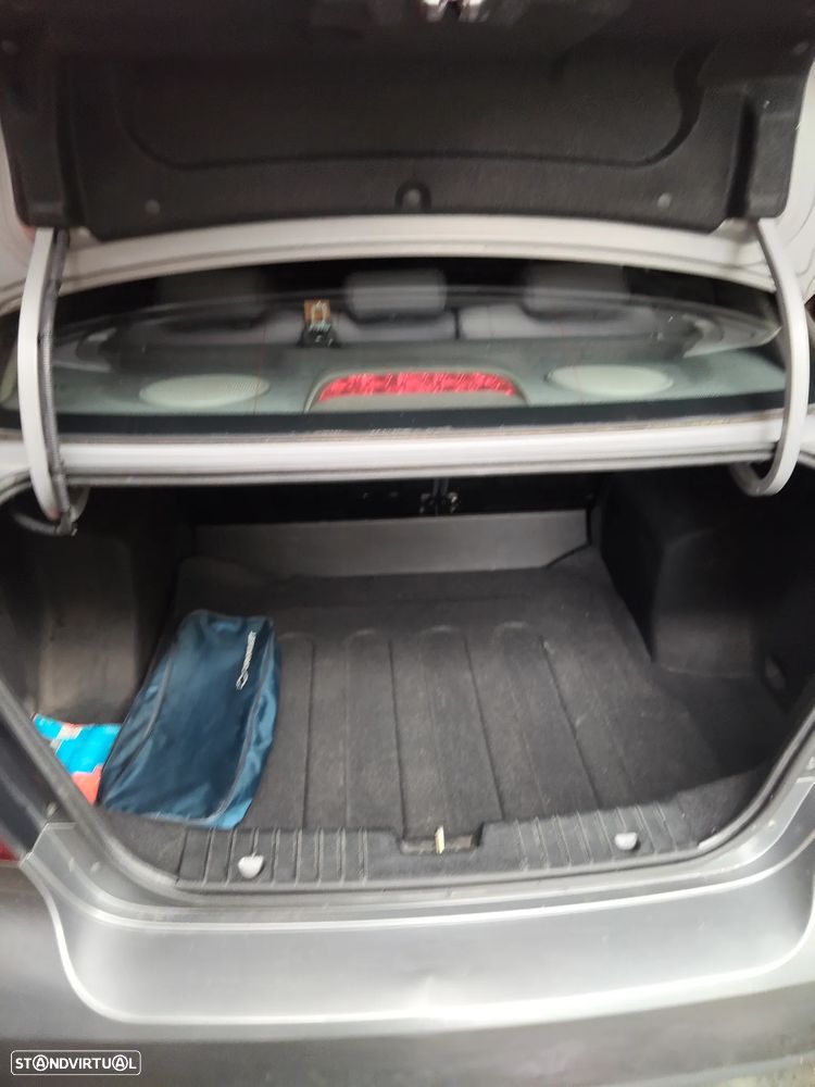 Chevrolet Aveo 1.2 LS - 17