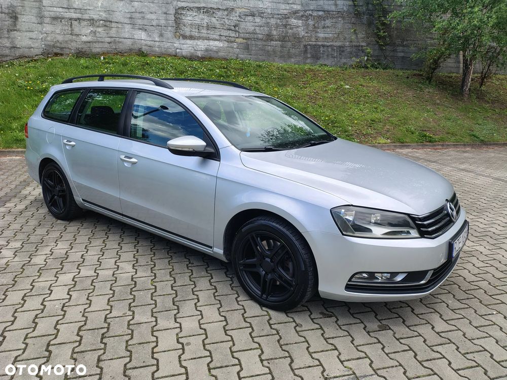 Volkswagen Passat 1.6 TDI DPF BlueMot Highline - 5