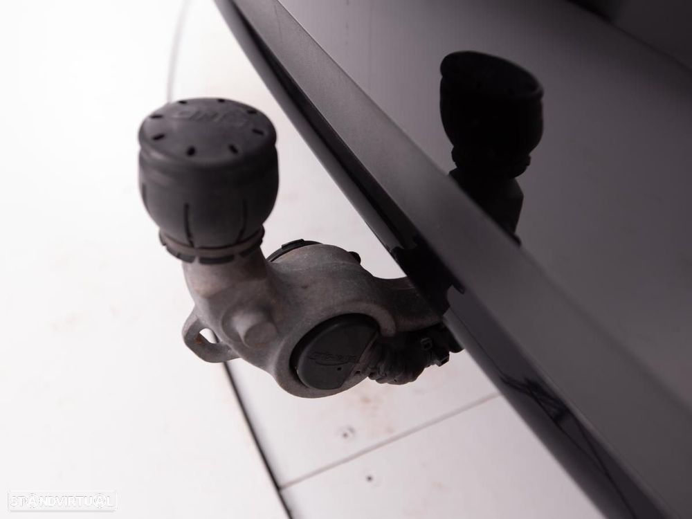 Mercedes-Benz E 300 de 4Matic 9G-TRONIC - 17