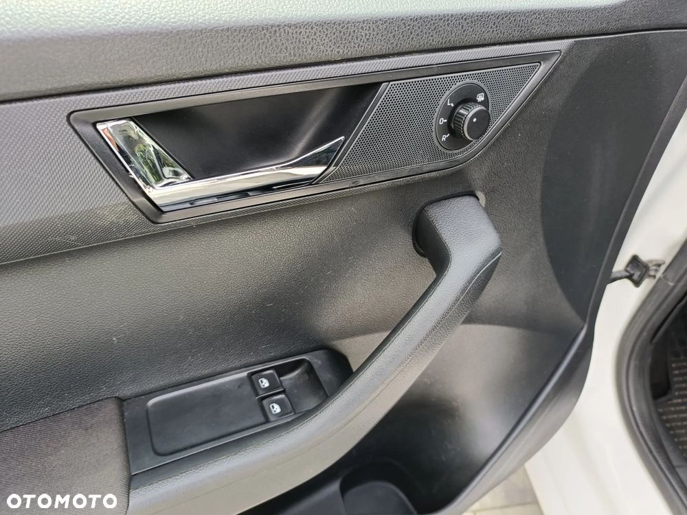 Skoda Fabia 1.0 Ambition Plus - 12