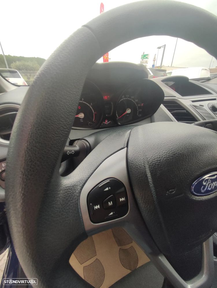 Ford Fiesta 1.25 Trend - 40