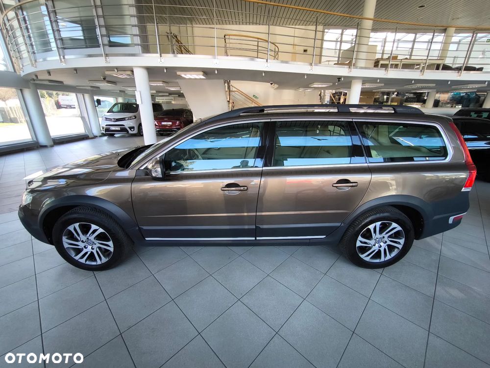 Volvo XC 70 D4 AWD Summum - 8