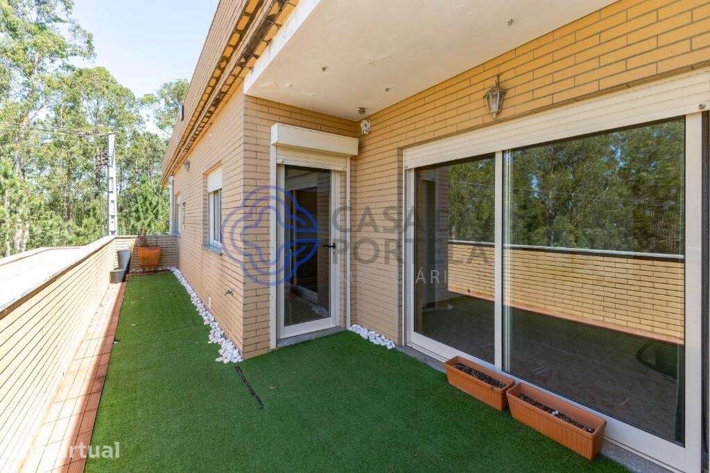 Apartamento T2 com Terraço, Varanda e Escritório em São João de Ver - Grande imagem: 2/26