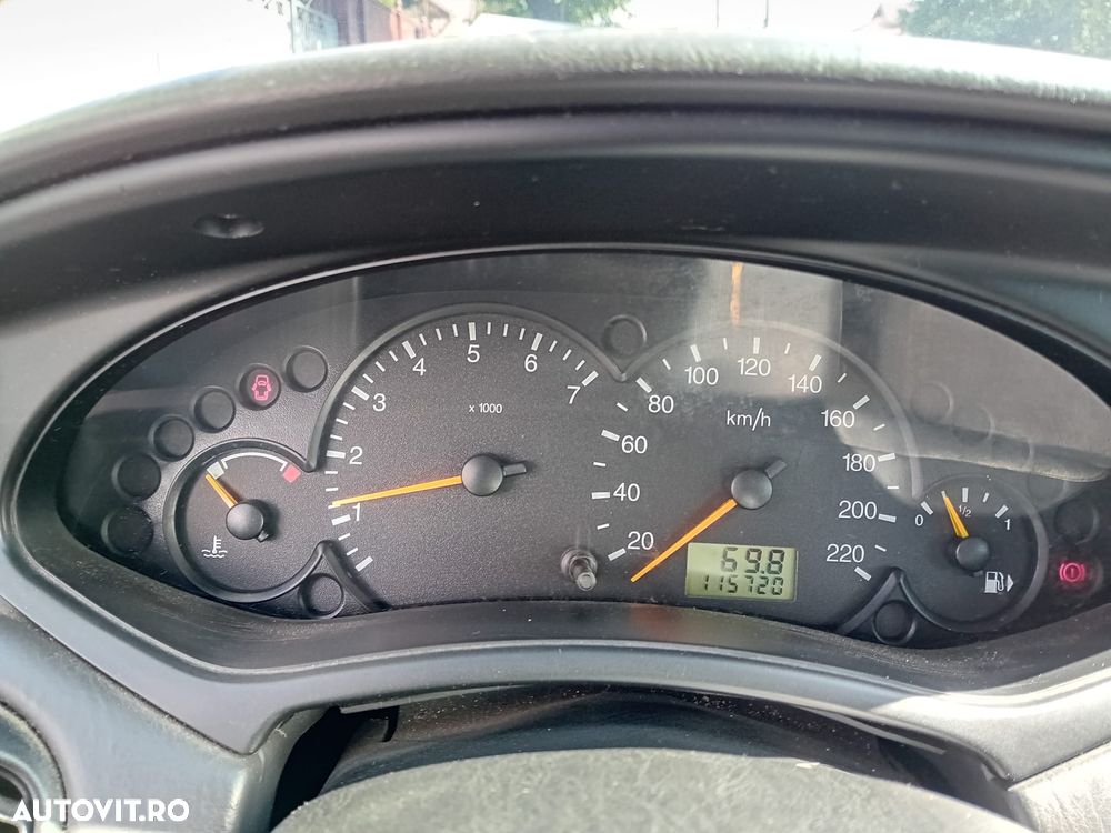 FORD Focus 2003 — imagine 8