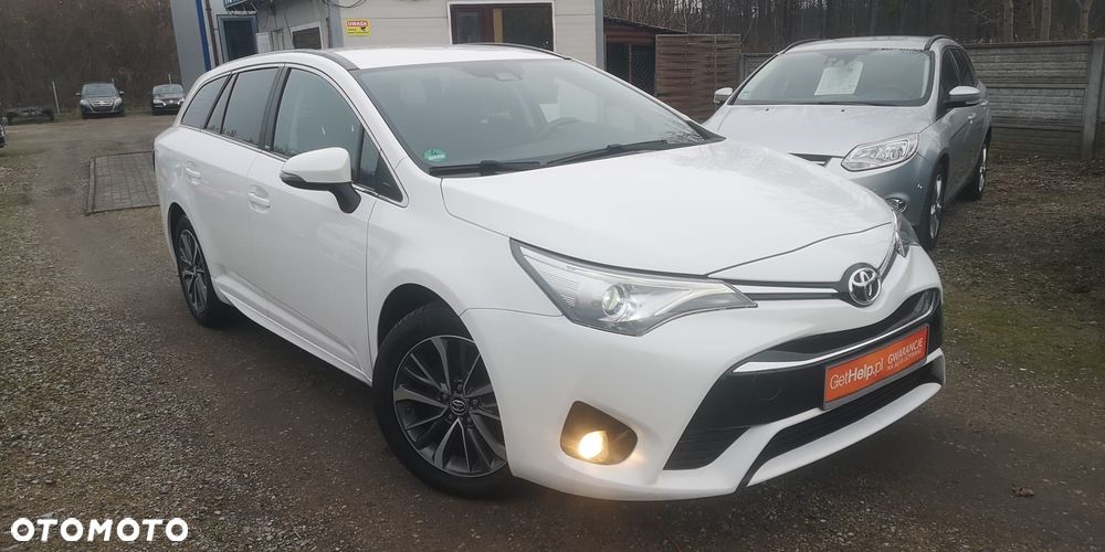 Toyota Avensis 2.0 D-4D Premium - 1