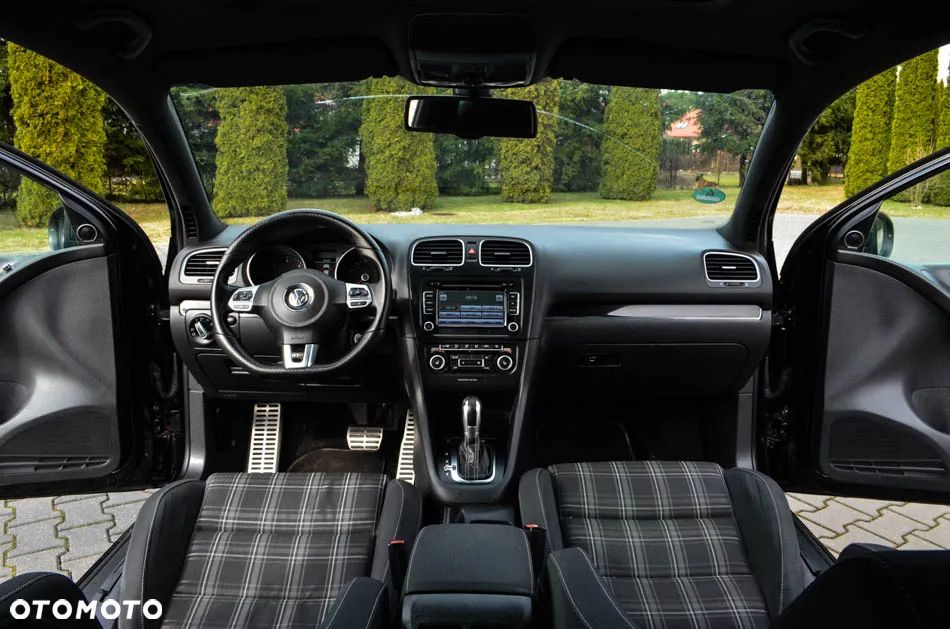 Volkswagen Golf VI 2.0 TDI GTD DSG - 38