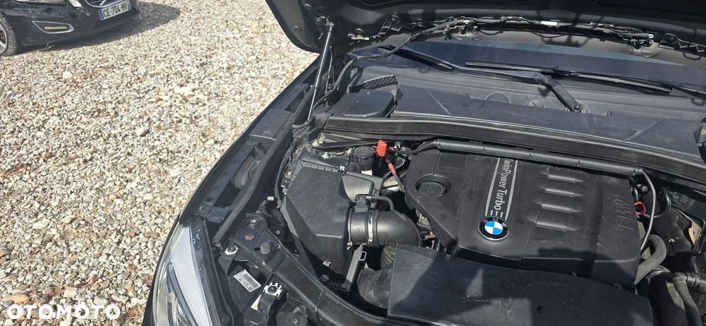 BMW X1 sDrive18d xLine - 8