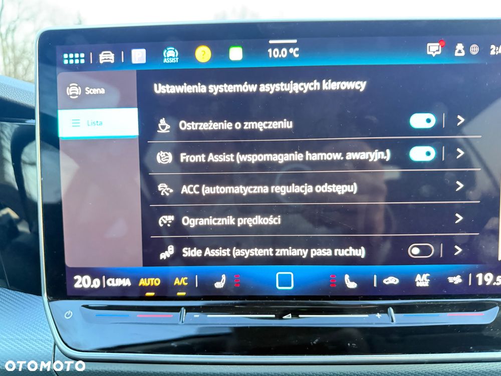 Volkswagen Golf 1.5 eTSI OPF DSG Goal - 11