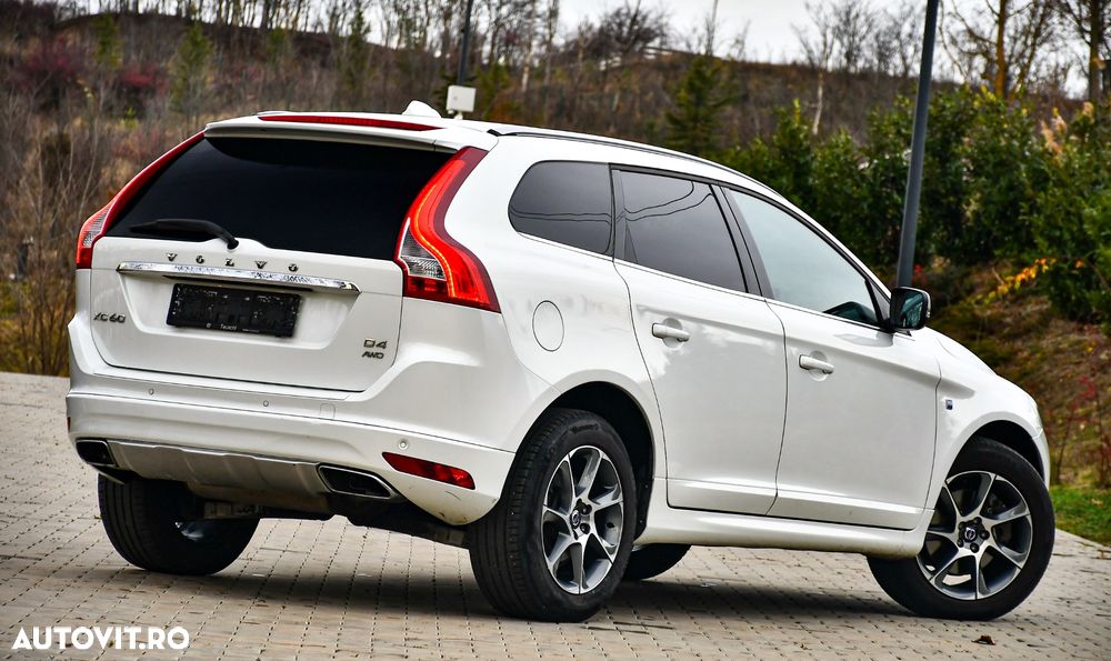 Volvo XC 60 D4 AWD Ocean Race - 4
